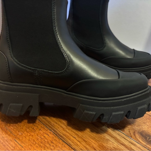 Ganni Black Over the Knee Boots - Picture 3 of 10